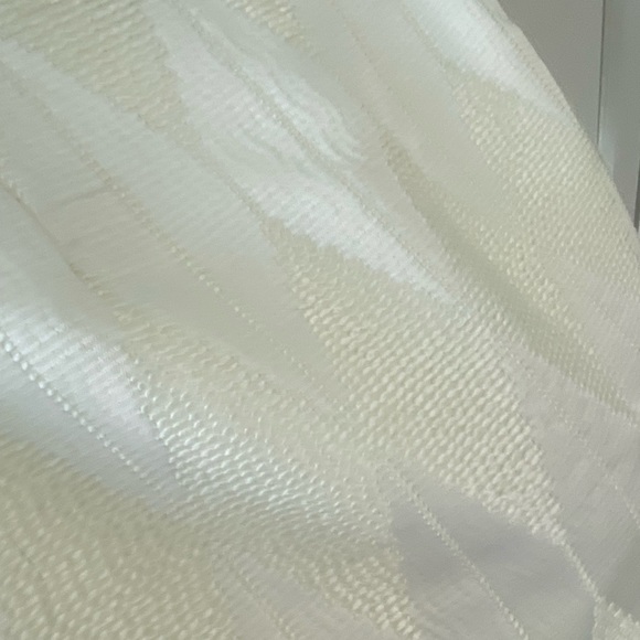 *SOLD*🎁 FREE ADD ON High Waisted Off White Cream Mini Skirt - Picture 3 of 5